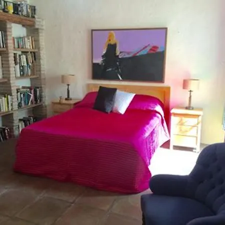 With 5 Bedrooms In Estepona, With Wonderful Sea View, Private Po Villa *